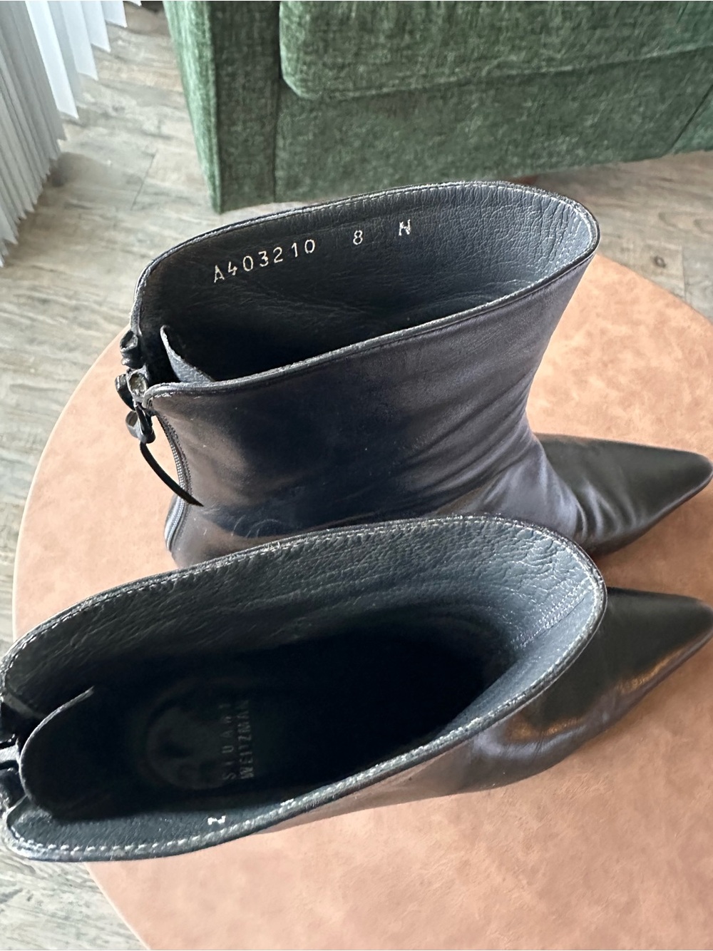 Stuart Weitzman Black Leather Pointed Toe Kitten Heel Ankle Boots - Picture 4 of 6